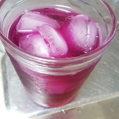 紫蘇ジュースは手間隙かかるものかと思っていましたが自宅のお酢で健康ジュースができて助かりました！！( =＾ω＾)
